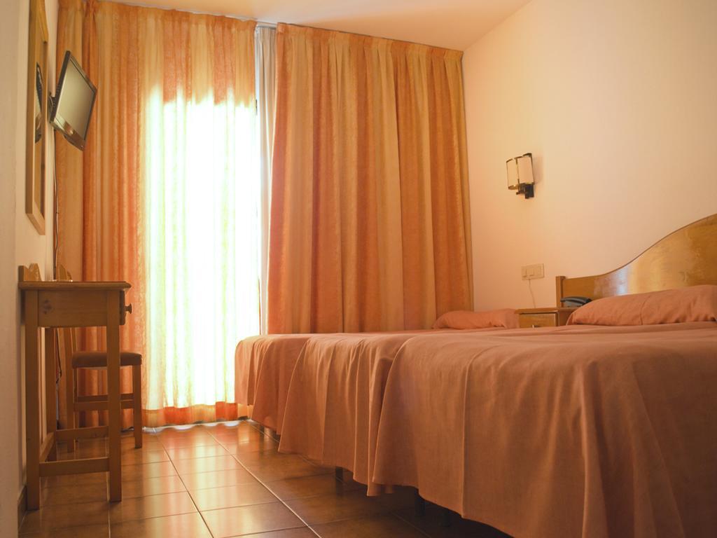 רוזס Hotel Parc חדר תמונה